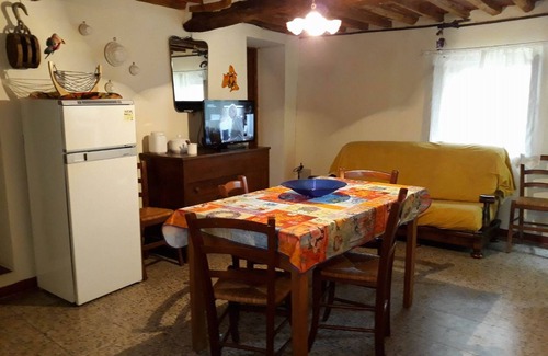Santa Lucia House | Nice small house with garden and breath-taking view over the Versilia Coast