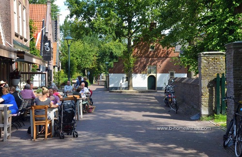 Bergen aan Zee Apartment | Nice studio with small terrace and parking lot. Only 200 meters from the sandy beach
