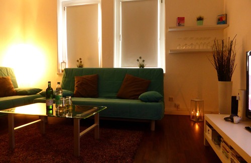 Jena-West Apartment | Nice sunny apartment for 4, near center free WiFi, parking