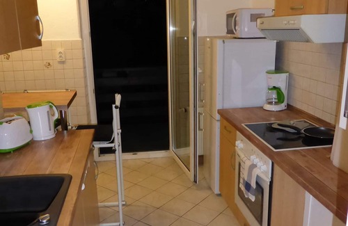 Jena-West Apartment | Nice sunny apartment for 4, near center free WiFi, parking