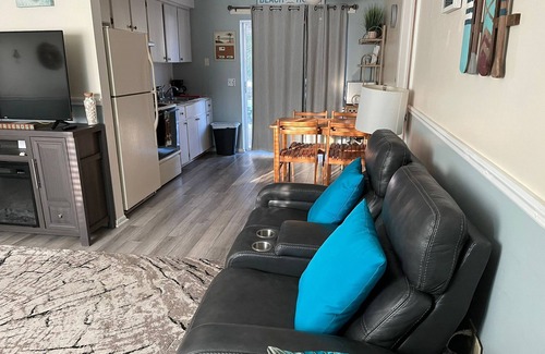 Hudson Beach Estates House | Nice updated cozy canal home with direct Gulf of Mexico access