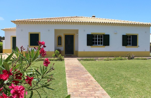 Aljezur House | Nice villa for 6 - max. 8 people in the natural reserve of the Costa Vicentina
