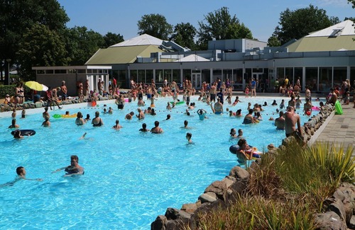 Roggel Villa | Nice villa with a sauna in Limburg