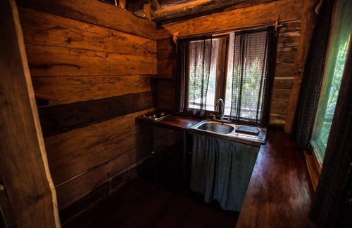 Macario Gomez Bed & Breakfast | Nice wood cabin in the Mayan jungle