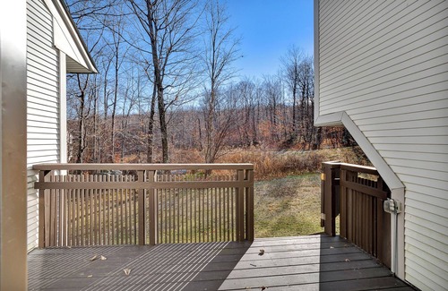Central Vermont- Killington Condo | Nicely decorated Ski on/ski off right from your door Sunrise L3