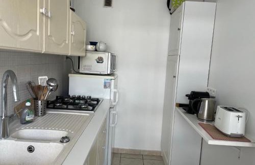 Antibes City Centre Apartment | NiceStudio with air conditioning minimum 7 nights
