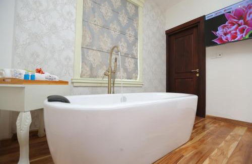 Katukitula House | Nicholas Cottage