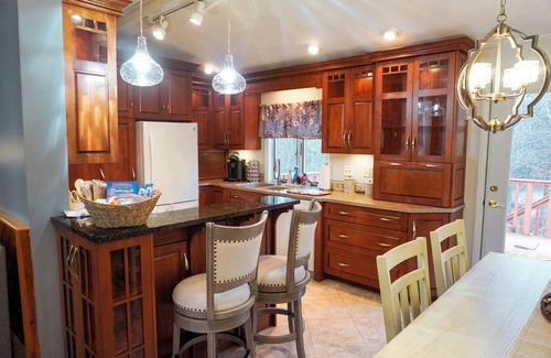 Linneus House | Nickerson Lake Cedar Log Home