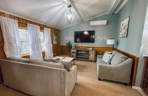 Linneus House | Nickerson Lake Cedar Log Home