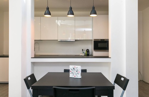 EUR House | Niclas Luxury Apartments OpenSpace-Luxurious Studio in Villa at Eur