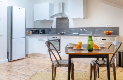 Romans-sur-Isere Apartment | Nid douillet climatisé et lumineux, proche centre