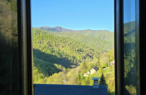 Massat House | Nid Panoramique, a haven of peace nestled at 800 m altitude, nature and calm.
