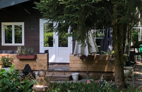 Lanaken House | Nieuw vebouwd Vakantie Boshuisje Meibloempje