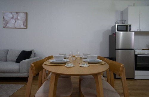 Nightcliff Apartment | Nightcliff Retreat: Stylish 2BR Apt Near Foreshore