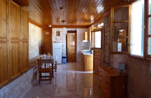 Halki Apartment | Nikitas Studio