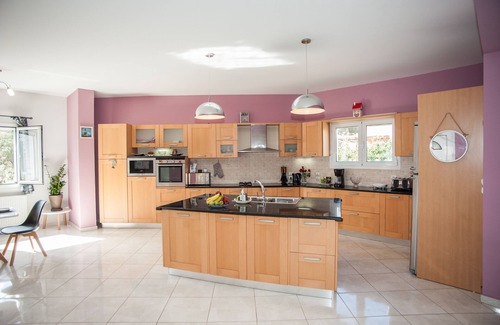 Khelmata Apartment | Nikos Apartment Spacious and Panoramic