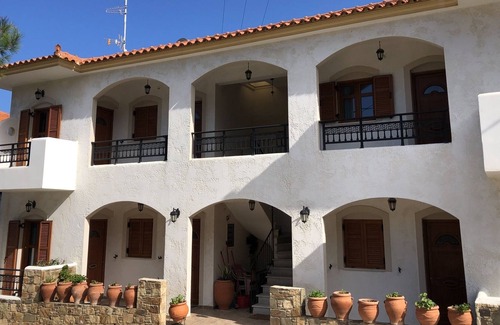 Gialiskari Apartment | Nikos Studio 1 - Studio Apartment, Sleeps 3