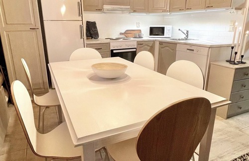 Sirkka Apartment | Nilimukka — a cozy log apartment just a short walk from Levi's center.