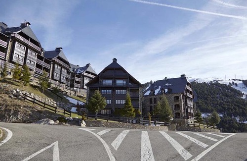 Beret Apartment | Nin de Beret 4 by FeelFree Rentals
