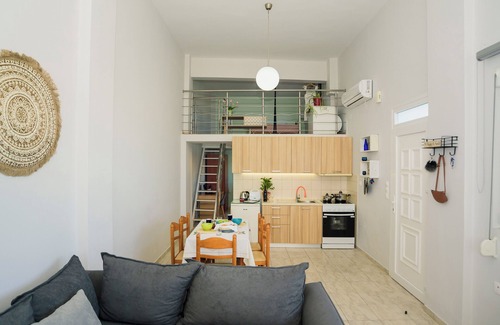 Gra Lygia Apartment | Nirou Studio by the beach