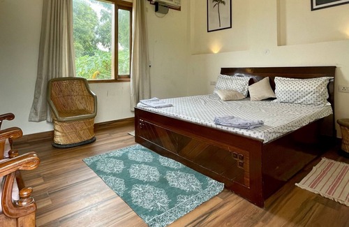 Sainik Farm Other | Nirvair Farmhouse - Private cozy villa in South Delhi with garden and Projector