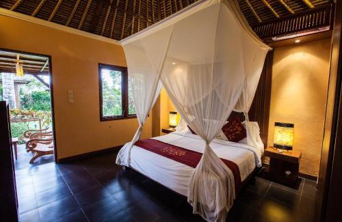 Candi Dasa Resort | Nirwana Beach & Resort