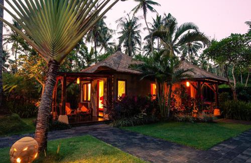 Candi Dasa Resort | Nirwana Beach & Resort