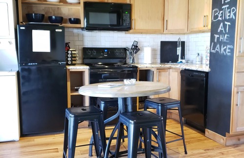 Little Elm House | nn Lake front hidden gem . No cleaning fee. Pet friendly