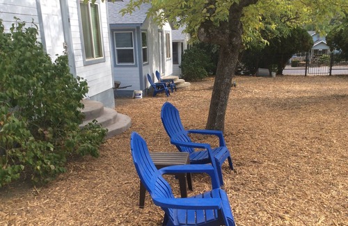 Clearlake Park Cabin | nNew all-inclusive resort by Clearlake with Tesla L2 Charging Station
