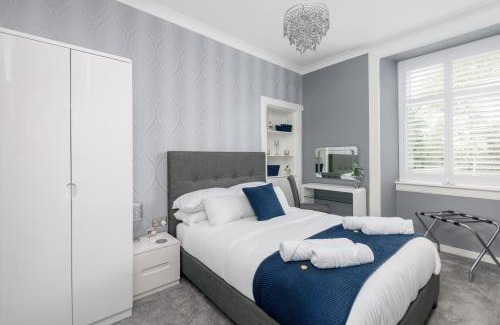 Dunfermline Apartment | No 10 - by StayDunfermline