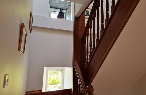 Ballynahinch Cottage | No 12 Old Manor Ballynahinch - sleeps 6 guests in 3 bedrooms