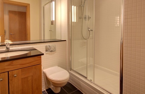 Brora Apartment | No. 18 The Links is a second floor apartment located by the famous James Braid Golf course in Brora