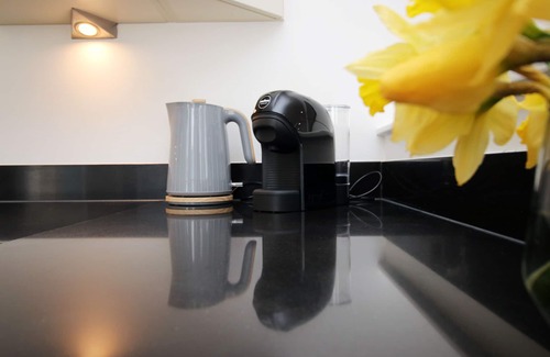Castle Quarter Apartment | No.2 Under the Clock by SSW - Cardiff City Centre