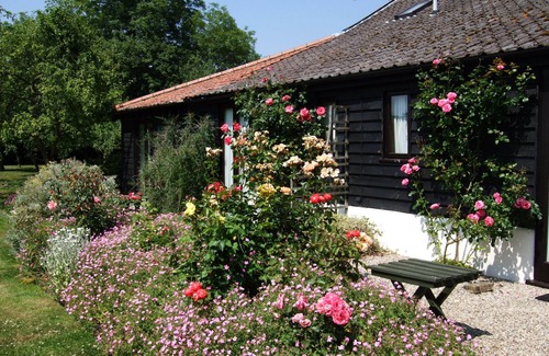 Stowmarket Cottage | No 3 Barn Cottages Sleeps 2 (1 Bedroom)