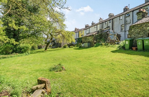 Spark Bridge Cottage | NO. 7, family friendly, character holiday cottage in Spark Bridge