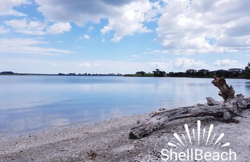 Manurewa Villa | No.7 OT Seaview Villa