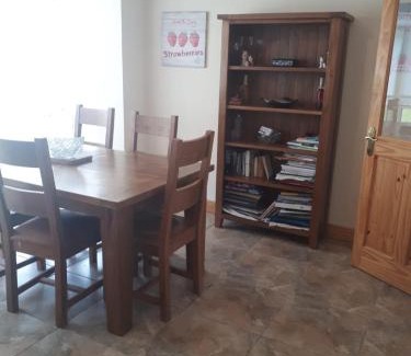 Ballinamore House | NO 9 The Willows, Ballinamore, Entire home