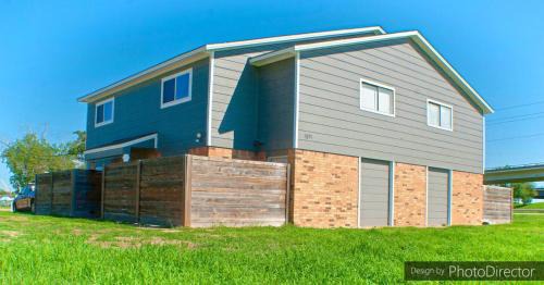 Southwood Valley Apartment | No Checkout Work! New Family Friendly Stay!