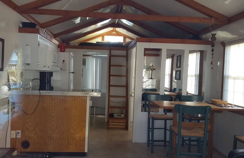 Poquoson Boat Rental | NO CHILDREN UNDER 5.. Smoking outside with doors and windows closed. No animals.