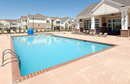 Rochester House | No matter your lifestyle meets you where your at.