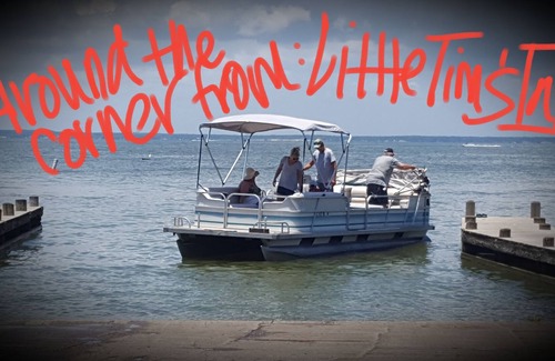 West Livingston Cabin | No shoes, No Shirt, No Problem, Lake Time, Relax and Chill at the Lake!