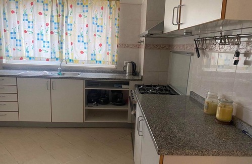 Praia Condo | Noble area of Praia. Prestigious condominium. Close to beach,.