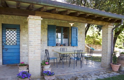 Piedicolle Apartment | Noce, Characteristic chalet in Umbria with SPA, jacuzzi, garden, stunning view.
