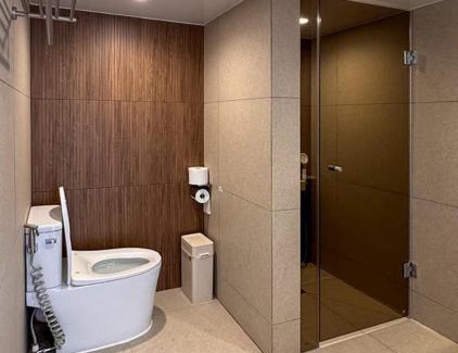 Yeongdo Bed & Breakfast | Noctiflore