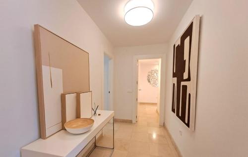 New Golden Mile Apartment | Noctua Flamingos 027