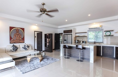 Rawai Villa | Noksawan - Pleasant 3BR Pool Villa Rawai