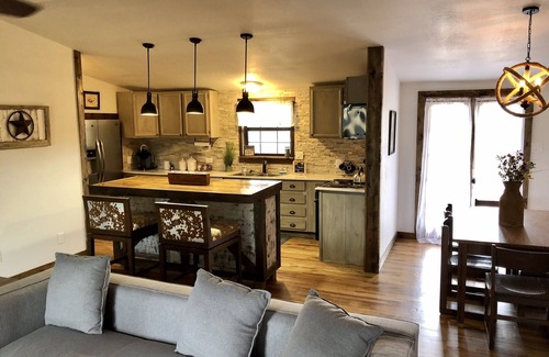 Nashoba Cabin | Nolia Cabin in the Little River Valley