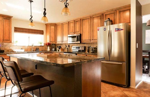 Paradise Valley Village House | Nomad Gamer Pad- A Mountain Reserve Home w/Pool, Spa, Esports Arena & Squat Gym