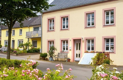 Riol House | Non-smoking house - you live alone in this house -