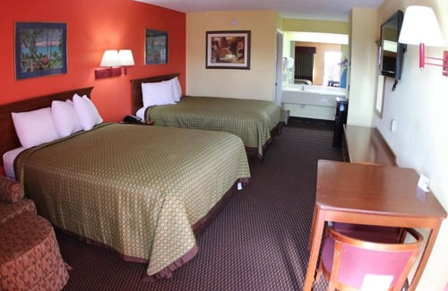 Hawkinsville Apartment | NON SMOKING KING SUITE #2